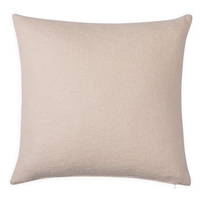 57351e087134564d50153ec3254809f2e932130b284f3acb327091f6a4c6b20a.jpg An Image of Heal's Borough Cushion Champagne
