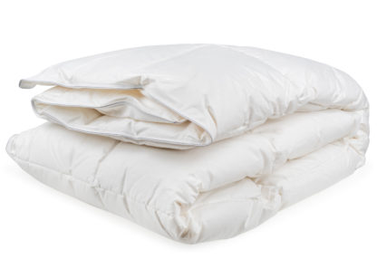 68a25f4f6ab829cc1faeb8b49bbae0b1a12520d2252da17d8c79ad581c50b561.jpg An Image of Heal's Goose Down 10 Tog Double Duvet