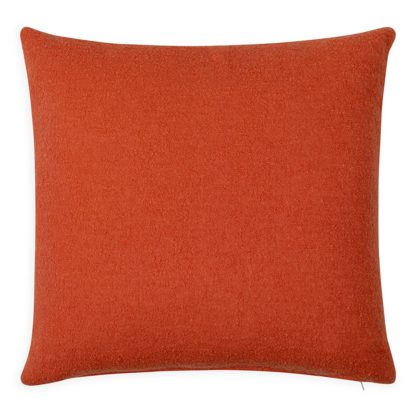 840d7f0ce228921c23454241aa0e8a9ea9ce638861d90686e94dbdff1aa09ef6.jpg An Image of Heal's Borough Cushion Champagne