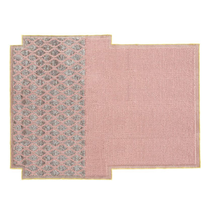 1deaae46c410b0da938e73c322a99c4d821fc1441360d8a481352b9b66384fa2.jpg An Image of Gandia Blasco Mangas Rhombus Rug 160 x 250cm Pink