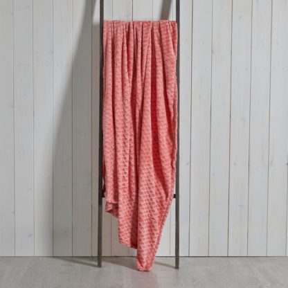 76a0b45be77a7279fe6ff76ec2a2c453b8757344ab38b031bd443fe7bb3db50b-1.jpg An Image of Willow Recycled 130cm x 180cm Throw Navy