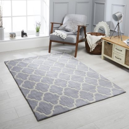 9b3b6cc066281baa7281204991d5dedff8d0afc38ed33b3d779fe71e75f1ed3a-1.jpg An Image of Trellis Patterned Rug Grey Trellis Grey