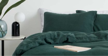 9c7066ce8b68d5d3f6a141f245b6d5f909fa8e19ceb1e8e2a3ef85bd55ab73d3.jpg An Image of Brisa 100% Linen Pair of Pillowcases, Peacock Green UK