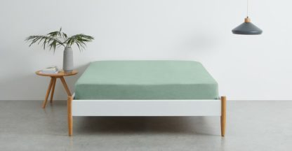 a9a997df46b0f7dd531c4c0c397c798e8e4ca2d63da89cc49747e6df6810d17a.jpg An Image of Brisa 100% Linen Fitted Sheet, King, Soft Green