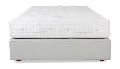 aed439ede1caed37b2c568c519e753ad492778470490e3c7028f2266c76d2b48.jpg An Image of Vispring Regal Superb Soft Tension Divan single Tk589 Steel
