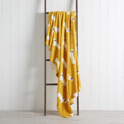 bff997a4d1300da0e2dcf5ad9234234a35ca86f47dd63876e8ad8916d0e0fdb7-1.jpg An Image of Sausage Dog Yellow 130cm x 170cm Throw Yellow
