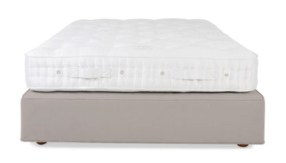 cb29d436d748ca33e17e511652bc22e0328302fc7d2e4eacf47fcea4a20df98f.jpg An Image of Vispring Devonshire Soft Tension Divan King Tk589 Steel