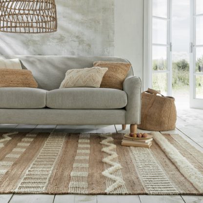 11f81d6a6f6ff708261ab269dc23051a99df7593a4ce0cb7c608ebeaf676cc55.jpg An Image of Medina Jute Rug Natural (Cream)