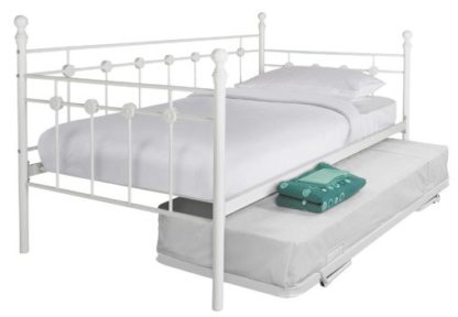 13ea08712205d1fb23e4c73e878e3d2e2f72952d8918228462ec8923386cae23.jpg An Image of Argos Home Abigail Metal Daybed, Trundle & 2Mattresses White