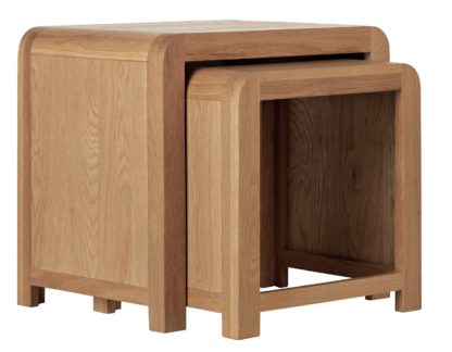 15879656123413d088060aa8c527274f9ba8694f5dc3bcc569cfd33f609e4ec3.jpg An Image of Habitat Novara Nest of 2 Tables - Oak Veneer