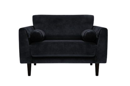 3656500f9c12934d4a37afe4f787945a333e994fd7a886b0c3824ece776af67a.jpg An Image of Habitat Jackson Velvet Cuddle Chair - Burgundy