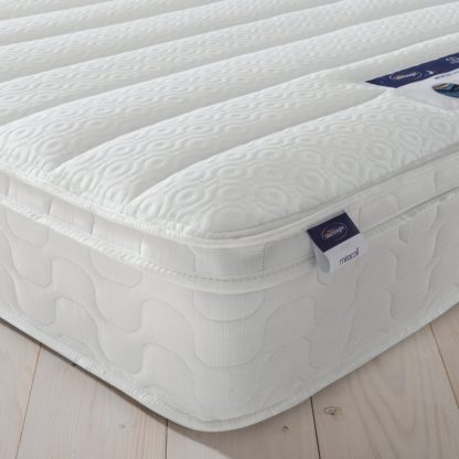 4f5891c21dcfadcc3d7bf4e96933ecf95d3f656d6a51a64379cf9df8feb16b7a.jpg An Image of Silentnight Miracoil Travis Memory Foam Kingsize Mattress