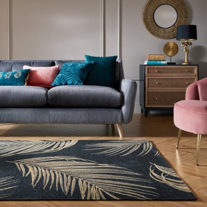 93074552d142a23b7b17b4b058295c50937414d3e09d3b2aa0e2ac2d669c5a7d.jpg An Image of Gold Palm Leaf Rug Black