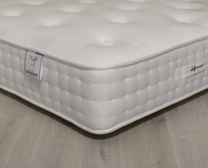 937ba0ac68fa290435026549a2d18091ef9a77c61cbd4cfe2b1afee5ea750fe4.jpg An Image of Forty Winks 2000 Pocket Double Mattress