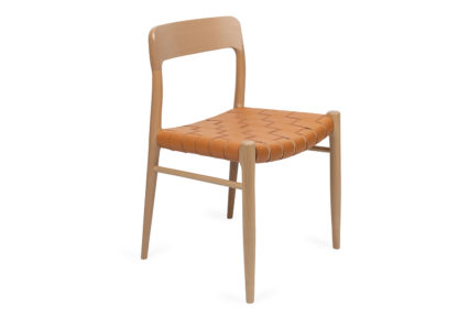 949ddf7f19e955b89796f4f338d1c16b171253bff5f61b5497d431234caa5678.jpg An Image of Heal's Oliver Chair Tan Leather