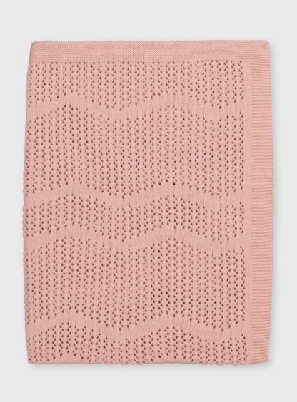 afabe9ebba855b8107a516961ab4e36e229c46fc31a8a2f5b0f0b31ac483b246.jpg An Image of Pink Organic Cotton Blanket - One Size