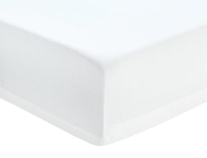c678757329b2b8254ea628db83b199c85cad7edc297b967bb876473659e3c901.jpg An Image of Argos Home Easycare Polycotton 28cm Fitted Sheet - Toddler