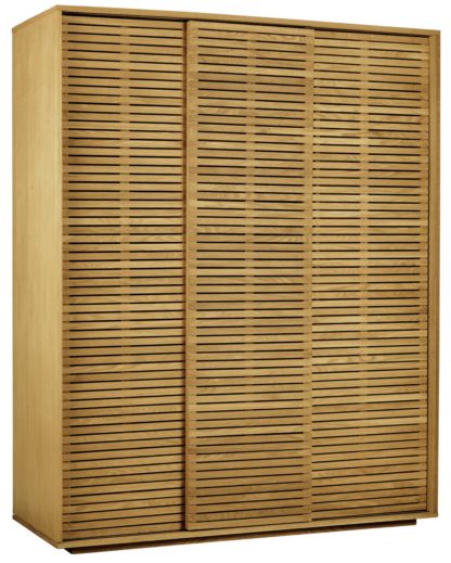 ee3cecb7e5f94ce7ad99788a21c135b5da1e81cb30879771f62b3c0880b7af19.jpg An Image of Habitat Max 3 Door Oak Wardrobe