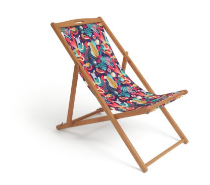 2e79a59b3dfb5ec7ff68ea3b9d4d3629703235a2db8a034133eb1a7538b234f0.jpg An Image of Habitat Wooden Deck Chair - Global Market