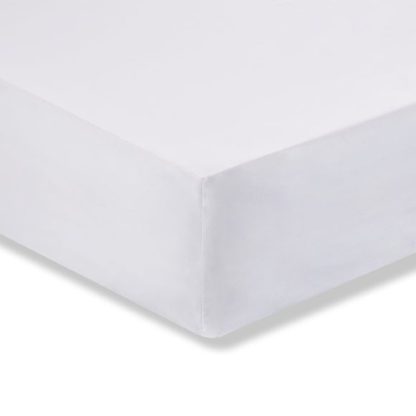 41c9c66836670b01d2b8681860ed6c96fb6b1e69ee8cb1cbf03d35e18a269827.jpg An Image of Hotel Wenden 400 Thread Count Cotton Fitted Sheet White