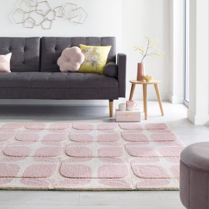 85943be5ed260640674892d78fd0e1699b3b2cfcbc184645c8ecaac8d3fd7636.jpg An Image of Mesh Rug Mesh Grey