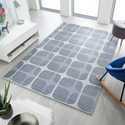 bb7f6f65863e190b1704d72946e7e5a4f6a86048bcd143121c99e117a6b8b48e.jpg An Image of Mesh Rug Mesh Grey