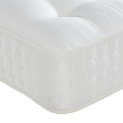 c9f69eb14e038f62a3eaa7da20e7e3707dd5df143532e67868d36b8c7ccbbfa9.jpg An Image of Pure Bliss 1000 Mattress
