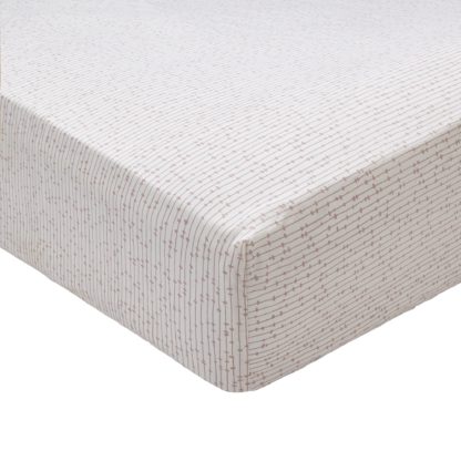 d3d1ddd3e474673f65e8e1b4b9d2bf724edac6d0f0e5b4faa5a63e3bd0787b0b.jpg An Image of Helena Springfield Liv Arken Blush Fitted Sheet Pink