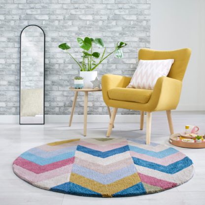 f6b004adcbf5105427c6f9b1d78b08d9056ad24f4a1b1f81f12813e80c05f3d0.jpg An Image of Chroma Circle Rug MultiColoured