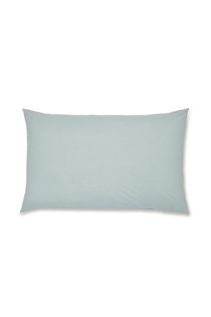 0e05b7d8367de143c12415aad60018c754c227b243f783dcc410aedfe1ba70cc.jpg An Image of Easycare Non Iron Standard Pillowcase Pair