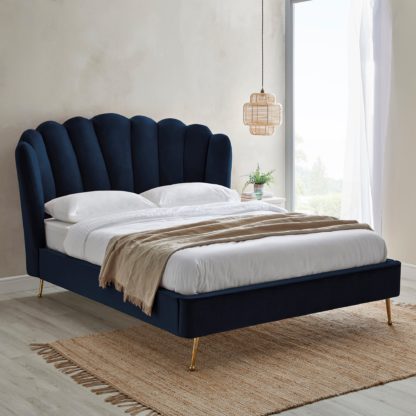1464c0d525c3f9672ba8ecc8d78ec9a0b930eacc8810f294c9dcfb38c4bf5ef9.jpg An Image of Vivian Bed Vivian Rose