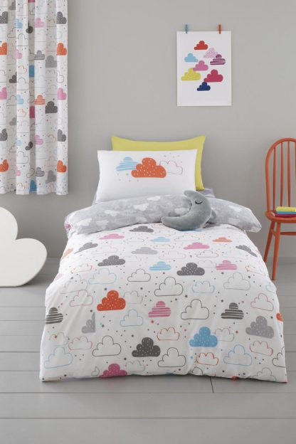 1e6cc258b4b2948ba15ba2db68458b0926c4421d363cc187cfd17884a26c19f4.jpg An Image of Fairy Clouds Single Duvet Set