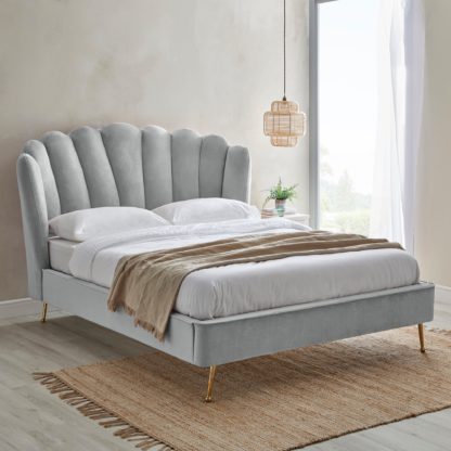 73ef91554a2ff50ec7dfa7ef94fa777f63b249ba591273ae38da4e2f2b8bcab4.jpg An Image of Vivian Bed Vivian Rose