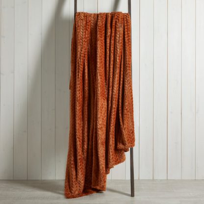 b7cdfa2b6ccbd09b6cd19231e924c163581a81c6fbf534747f16c391fd01e01c.jpg An Image of Amelia 200cm x 200cm Throw Orange