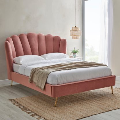 d39d2f09cc59af628c7449adfb28eb835d8b945a1ecdd0a16526b41148d2de6f.jpg An Image of Vivian Bed Vivian Rose