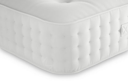 eea673301bc67b1fa6f8783930126ff10ba38a33f42a162f425313bee6e642e2-1.jpg An Image of M&S Ortho 1500 Pocket Sprung Extra Firm Mattress