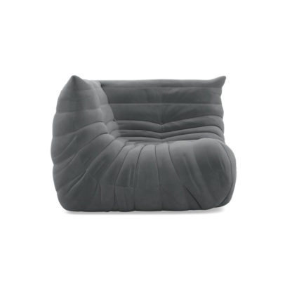 50438b396708030e1aeb3b66ba58e215773e92b9e9510b1f7ea49f071f5a1ba3.jpg An Image of Ligne Roset Togo Corner Seat Alcantara Goya Red