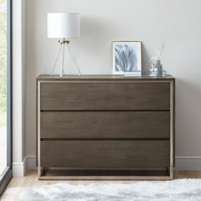 606c880569c06883382c8a3a3cbede217560dfde91fb7c46fa0e3728d15e999c.jpg An Image of Logan 3 Drawer Chest Grey