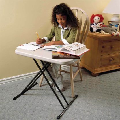 75bc218034bfdb94c51c7227810ee3029b3e0768f2a0c278d9030870d16e7724.jpg An Image of Lifetime Personal Trestle Plastic Table - 658mm