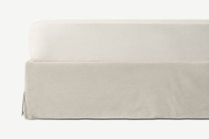 b3140661887d69c405f74b046df6a183943392017bbc84bc253d73a4b5595ed0.jpg An Image of Brisa 100% Linen Fitted Sheet, Double, Light Beige