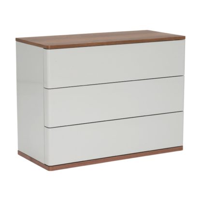 3955e17146002a1093d5402e33797bec2f7324652197358cceb896582b413dc2.jpg An Image of Vivika 3 Drawer Chest
