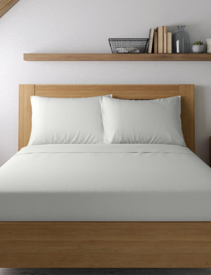 c591113f7ee31426b977c84ee74c18fff42ca61c2144ceb8a772cc53a41c99f5-4.jpg An Image of M&S 2 Pack Bamboo Pillowcases