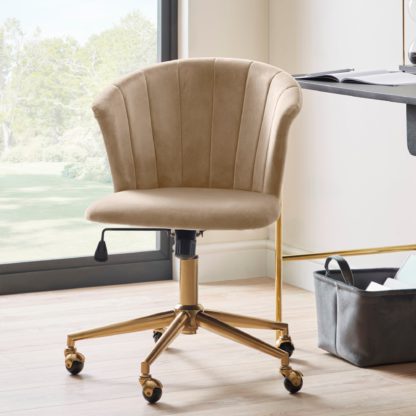 669648622ab1753fc25cb967cb229fb246342d98634a90561b2f34d433b87499.jpg An Image of Kendall Velvet Office Chair Bottle (Green)
