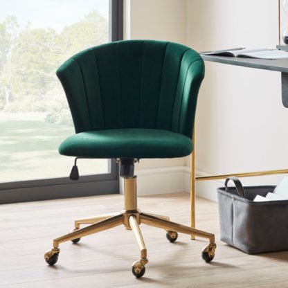 71dabf59c91c5279175c2ce7aecc9fc6999731e8b8f33fd8c865836df0f64c65.jpg An Image of Kendall Velvet Office Chair Bottle (Green)
