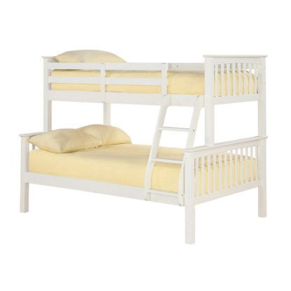 b42a8efdf36819b0485fbeab7677d1b3fe17091a0fc117cdf648a2e54083674f.jpg An Image of Otto White Triple Sleeper White