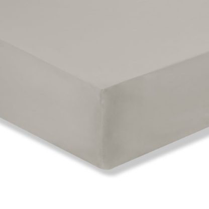 111c01996693720af20ad3886bbe24ac293e14a62ebdecd6cebef866c9d4cbe2-2.jpg An Image of Plain 180 Thread Count Cotton Comfort Fitted Sheet Natural (Cream)