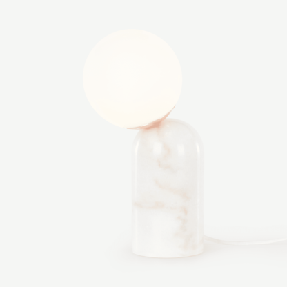 24213fdbb0602ccfc256d270ad5b2182be879279626496e2088d4f5f0bd6cc13-1.png An Image of Vetro Table Lamp, White Marble & Copper