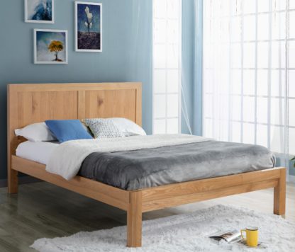 2730532177d0ca15e2c250bc750be2c7e81d4a56abb6b6237a744ed36abea8b7.jpg An Image of Bellevue Oak Wooden Bed Frame Only - 4ft6 Double
