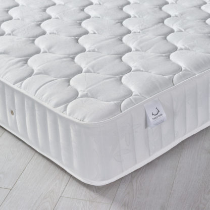 276b2a25d190e244d4740606c2e41e63904679acafc2ed6891a087a181b28981-5.jpg An Image of Neptune Spring Quilted Cotton Fabric Mattress - 4ft6 Double (135 x 190 cm)
