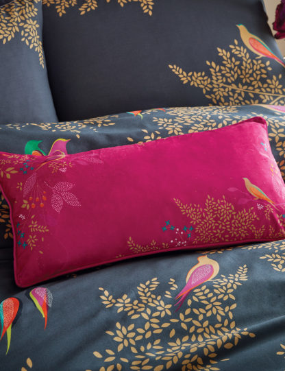 3f1241ef64fedbe054080525dc4bbb18904176fff8ec6ebf3f31b3c1c592ed85-1.jpg An Image of M&S Sara Miller Pure Cotton Smokey Birds Bedding Set
